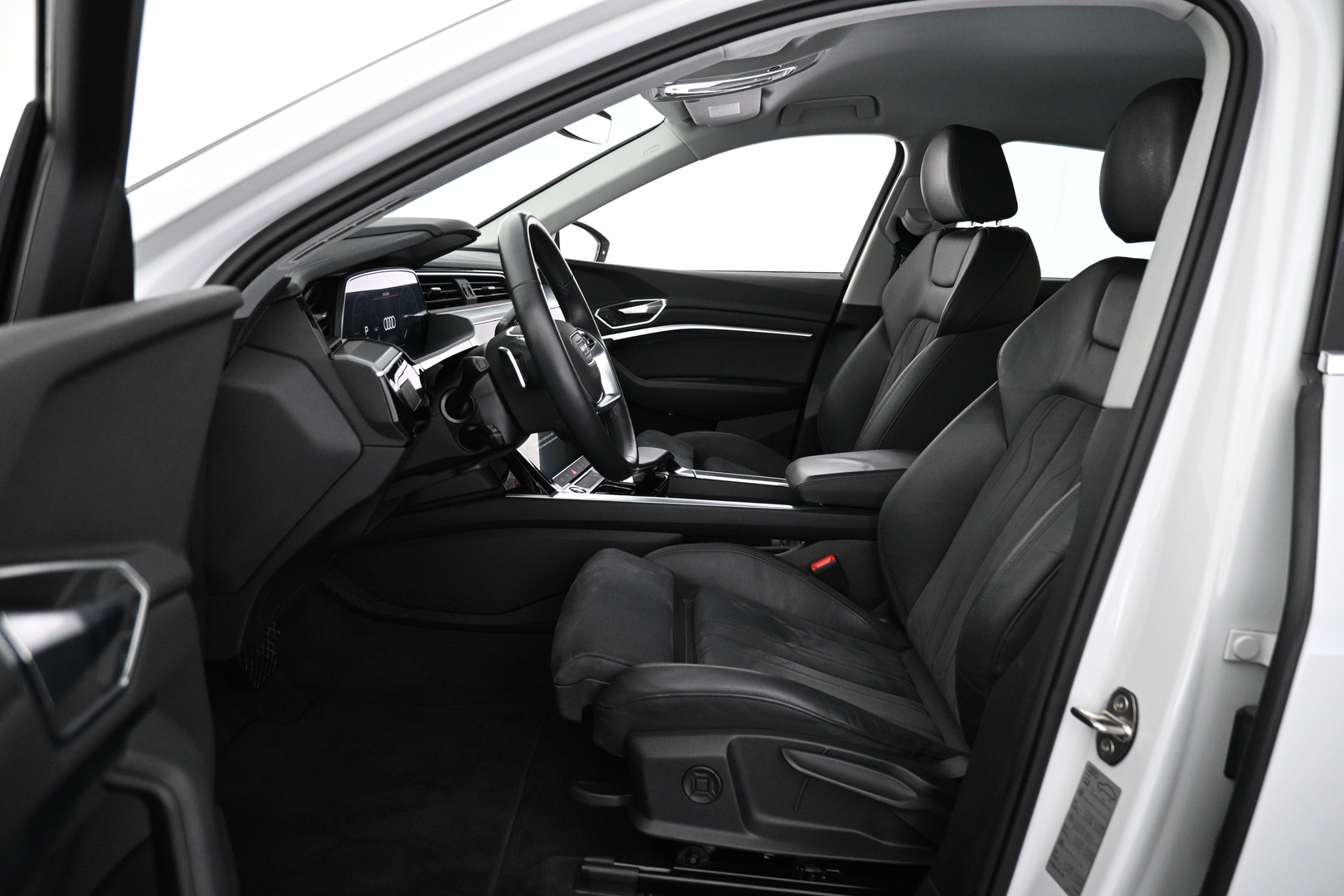 AUDI e-tron 2022