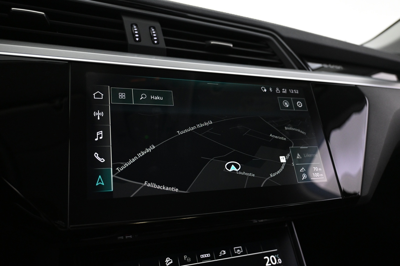 AUDI e-tron 2022