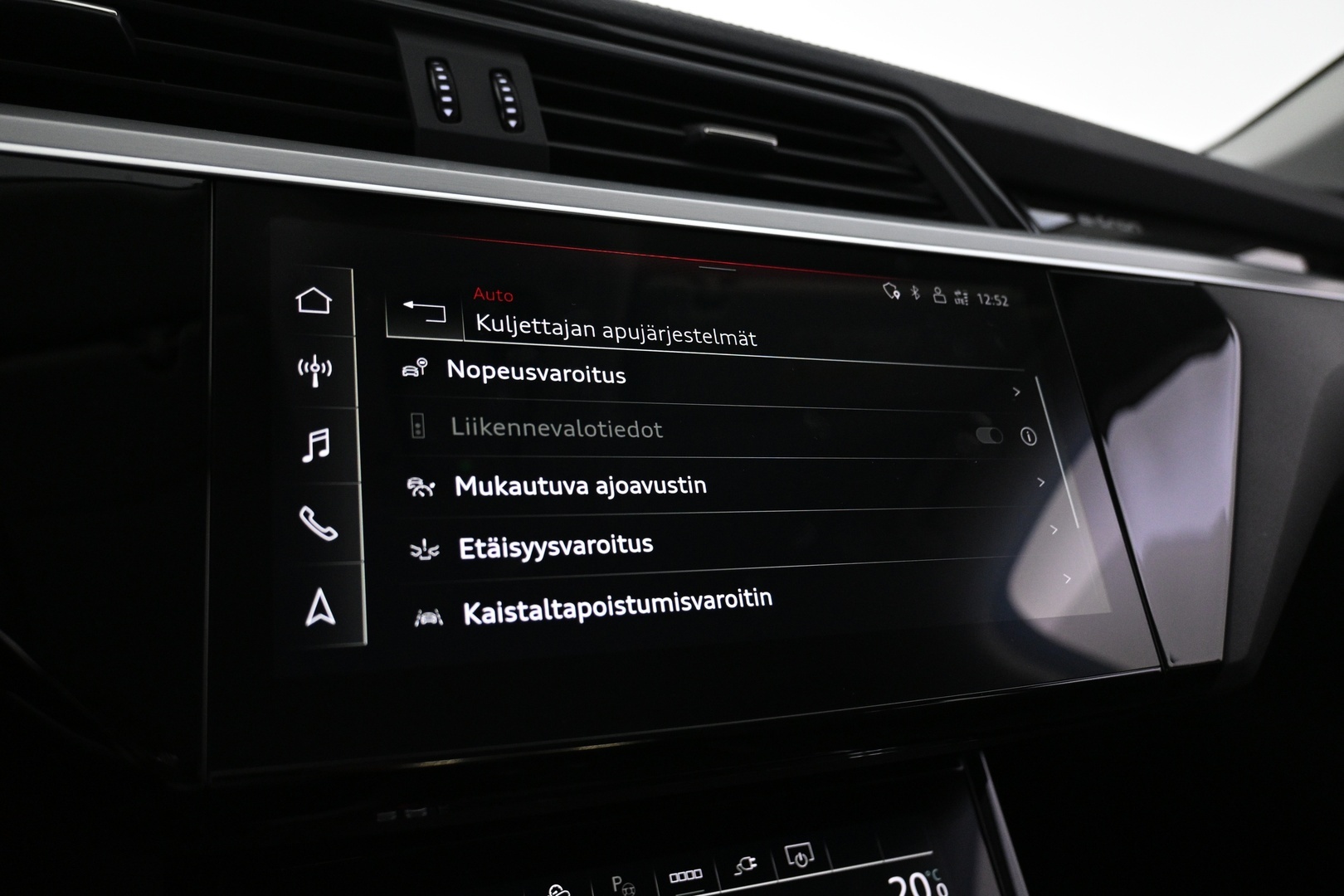 AUDI e-tron 2022