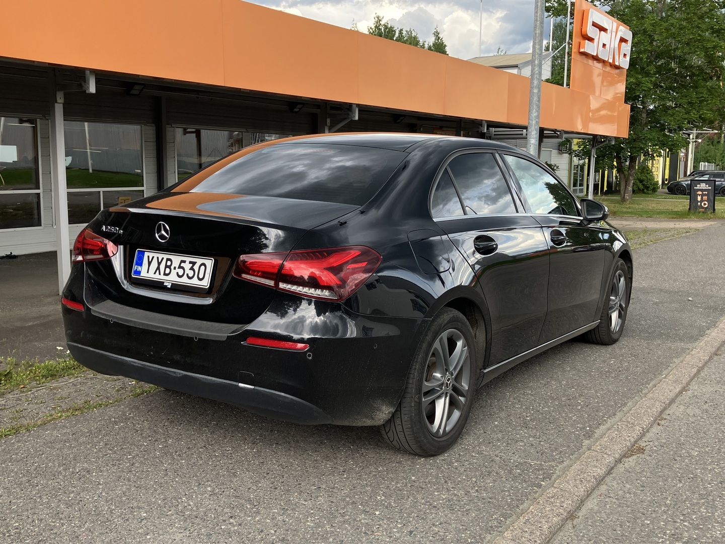 MERCEDES-BENZ A 2020