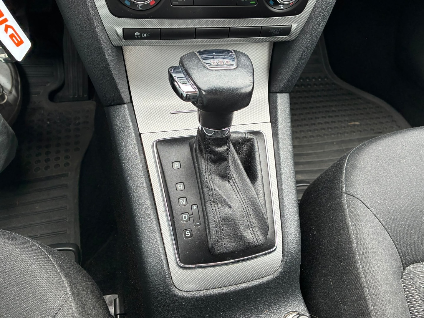 SKODA Octavia 2010
