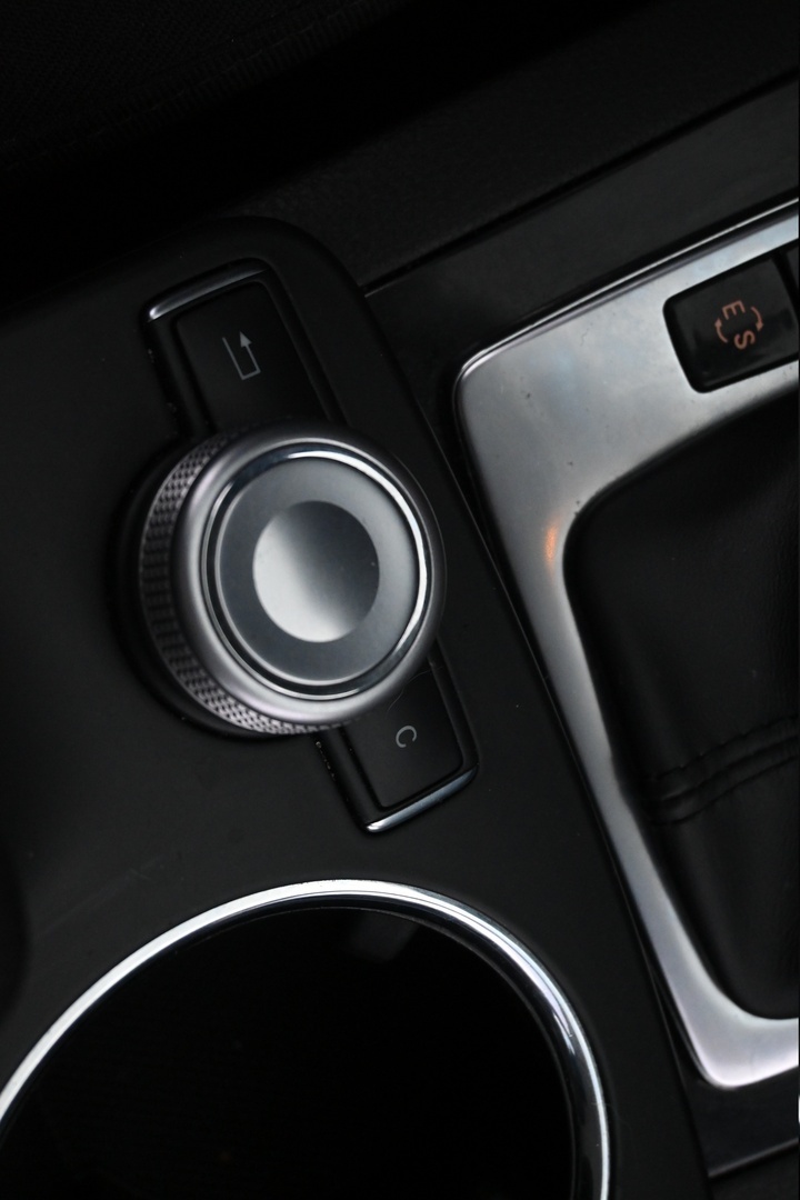 MERCEDES-BENZ GLK 2012