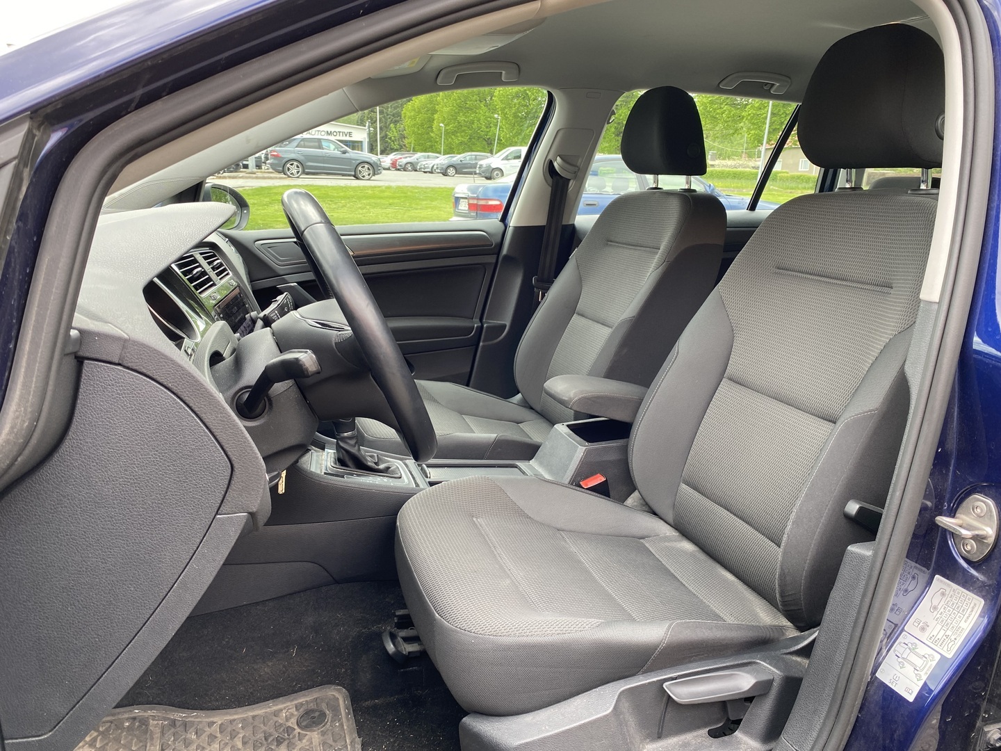 VOLKSWAGEN Golf 2019