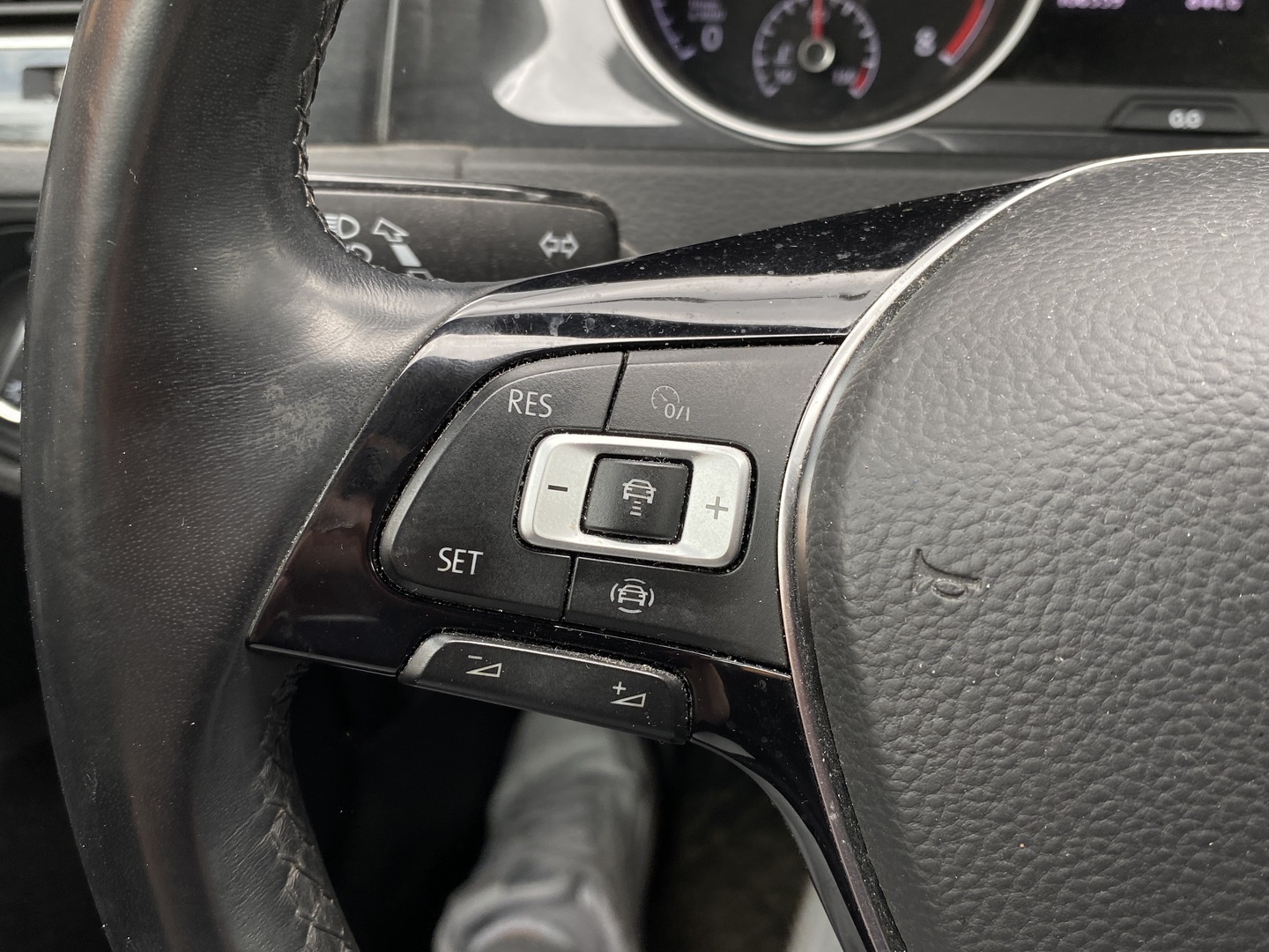 VOLKSWAGEN Golf 2019