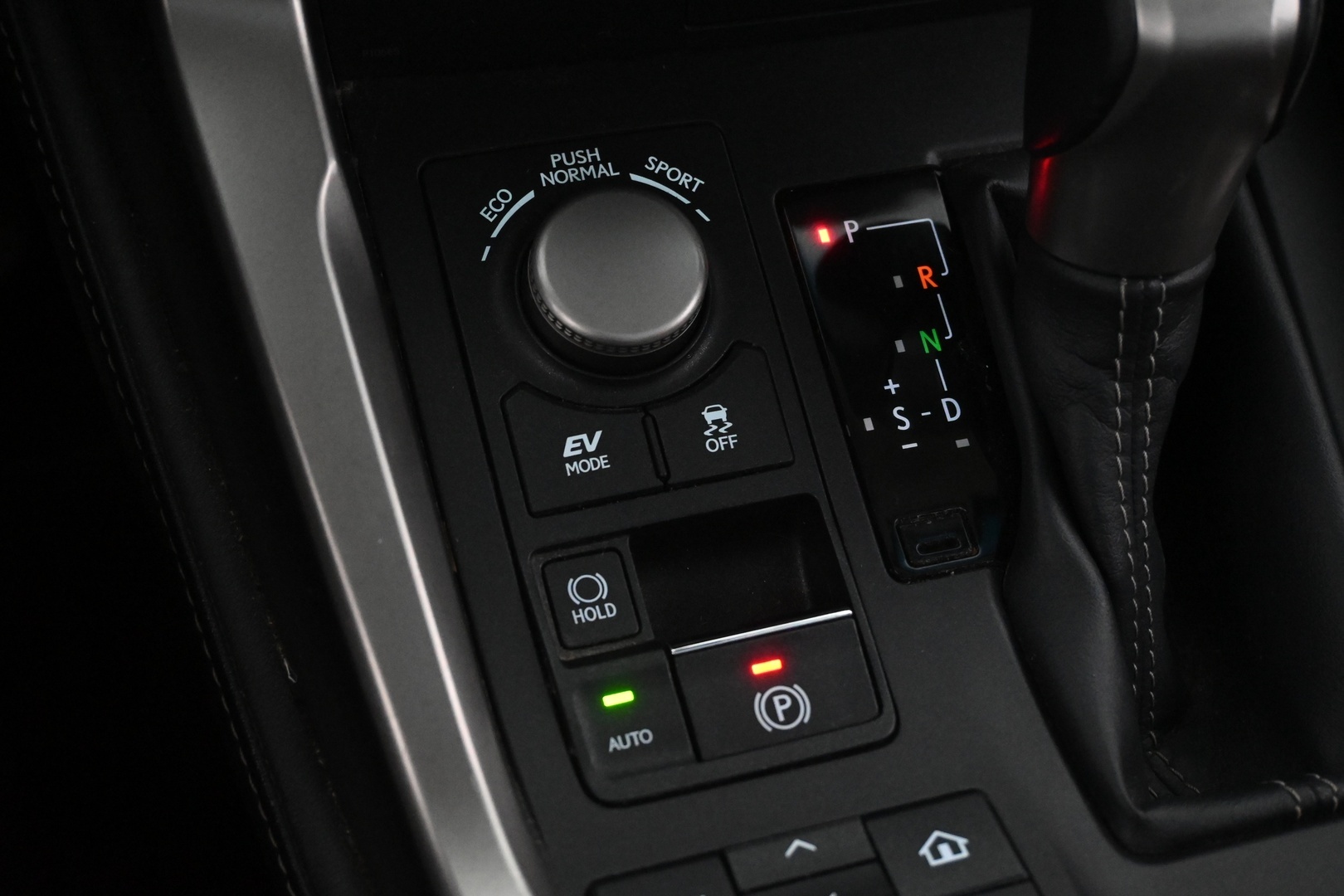 LEXUS NX 2015