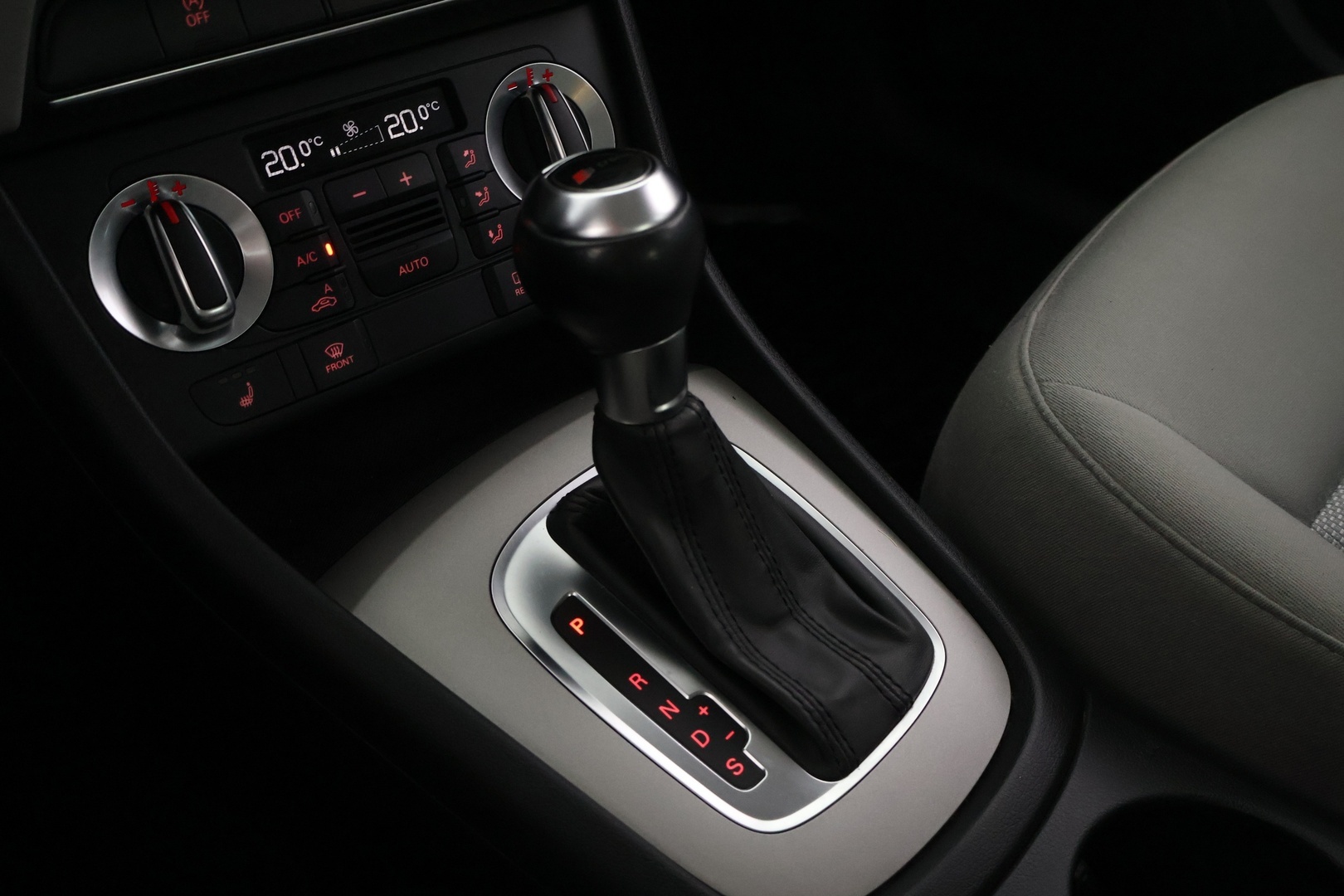 AUDI Q3 2014