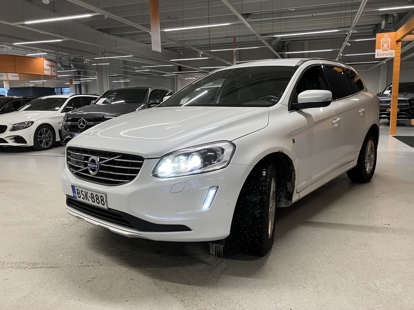 VOLVO XC60 2015