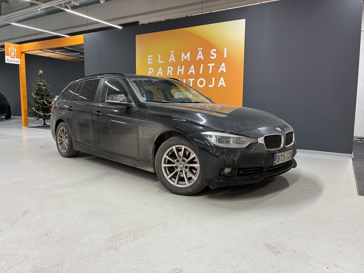 BMW 318 2016