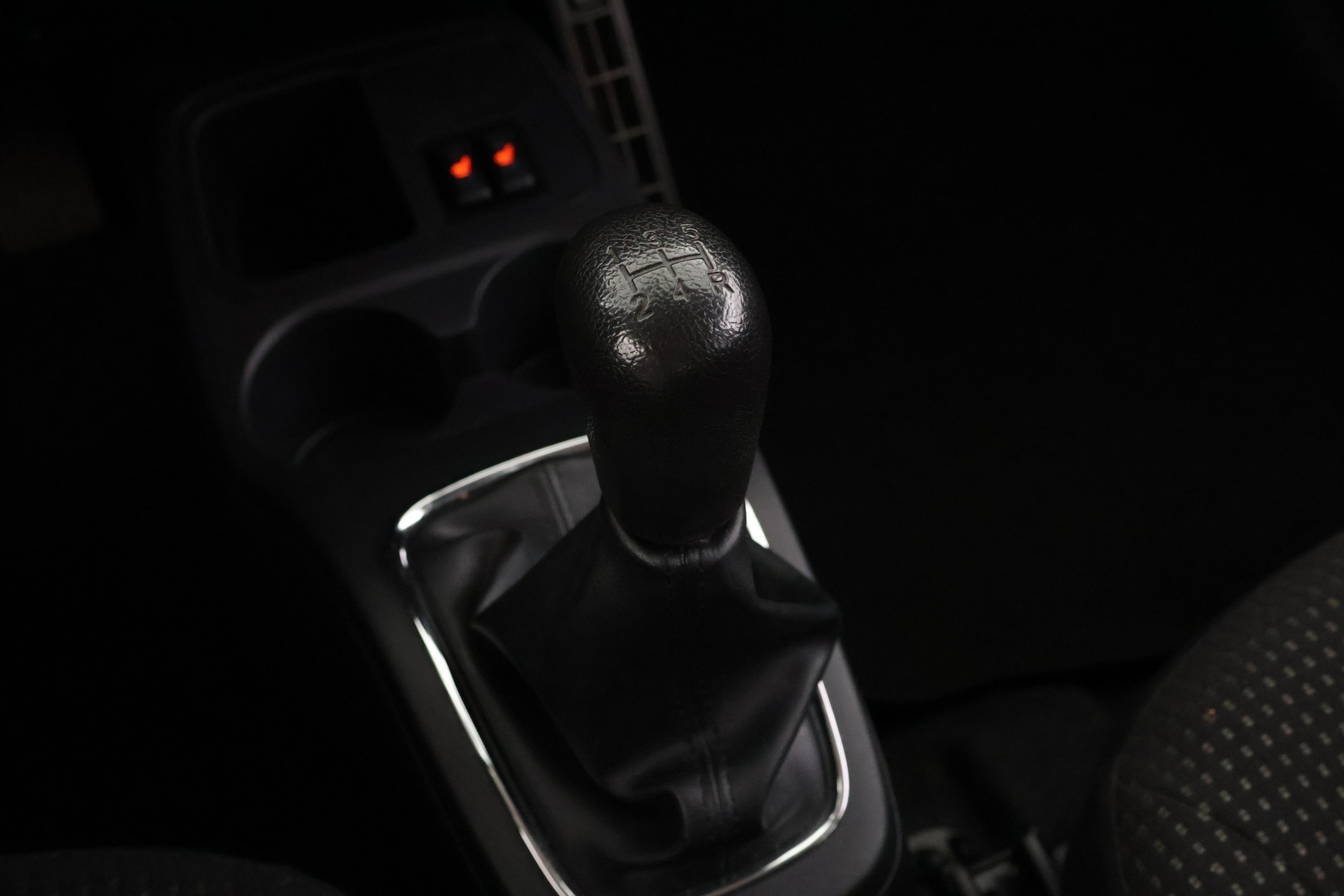 MITSUBISHI Space Star 2015