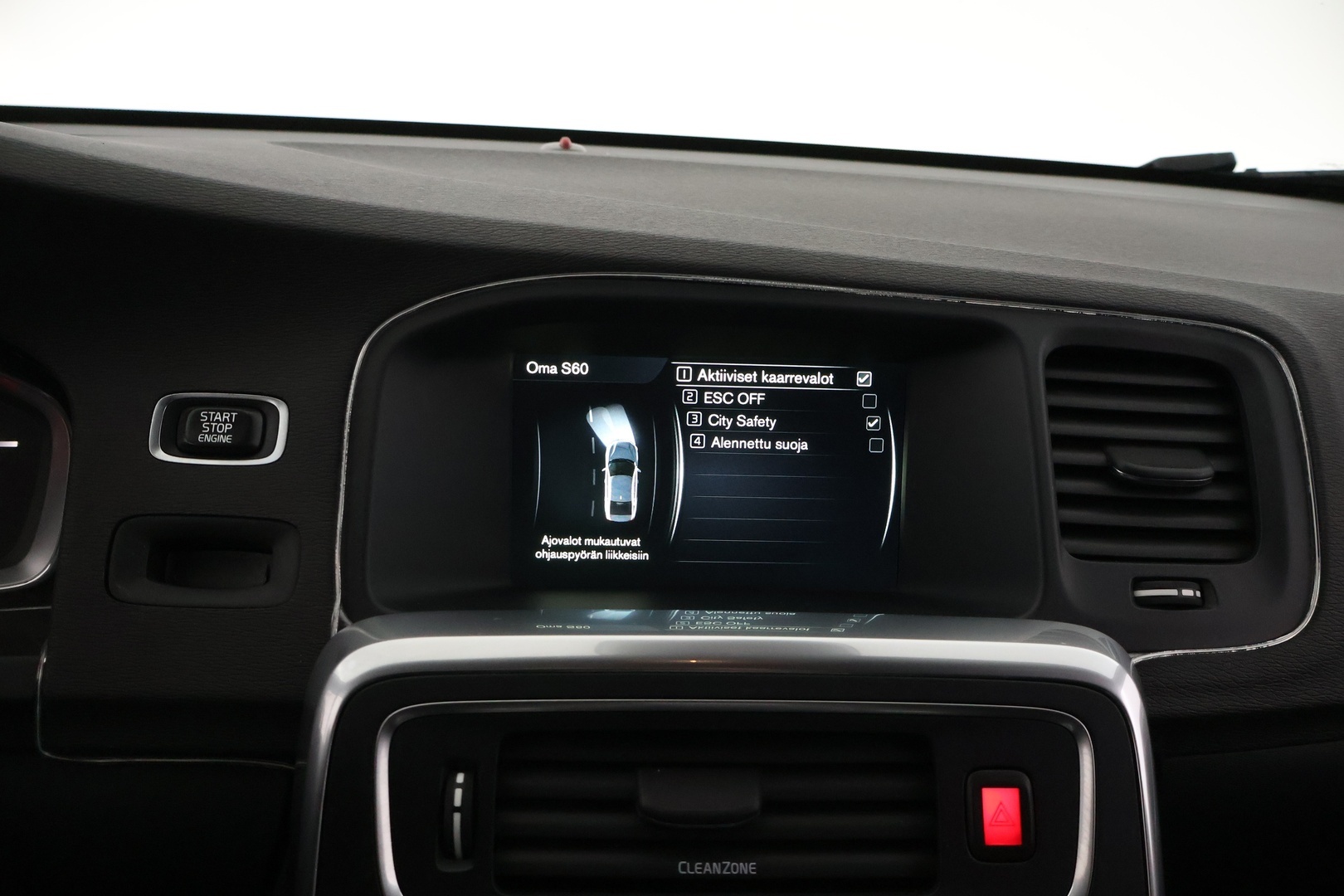 VOLVO S60 Cross Country 2017