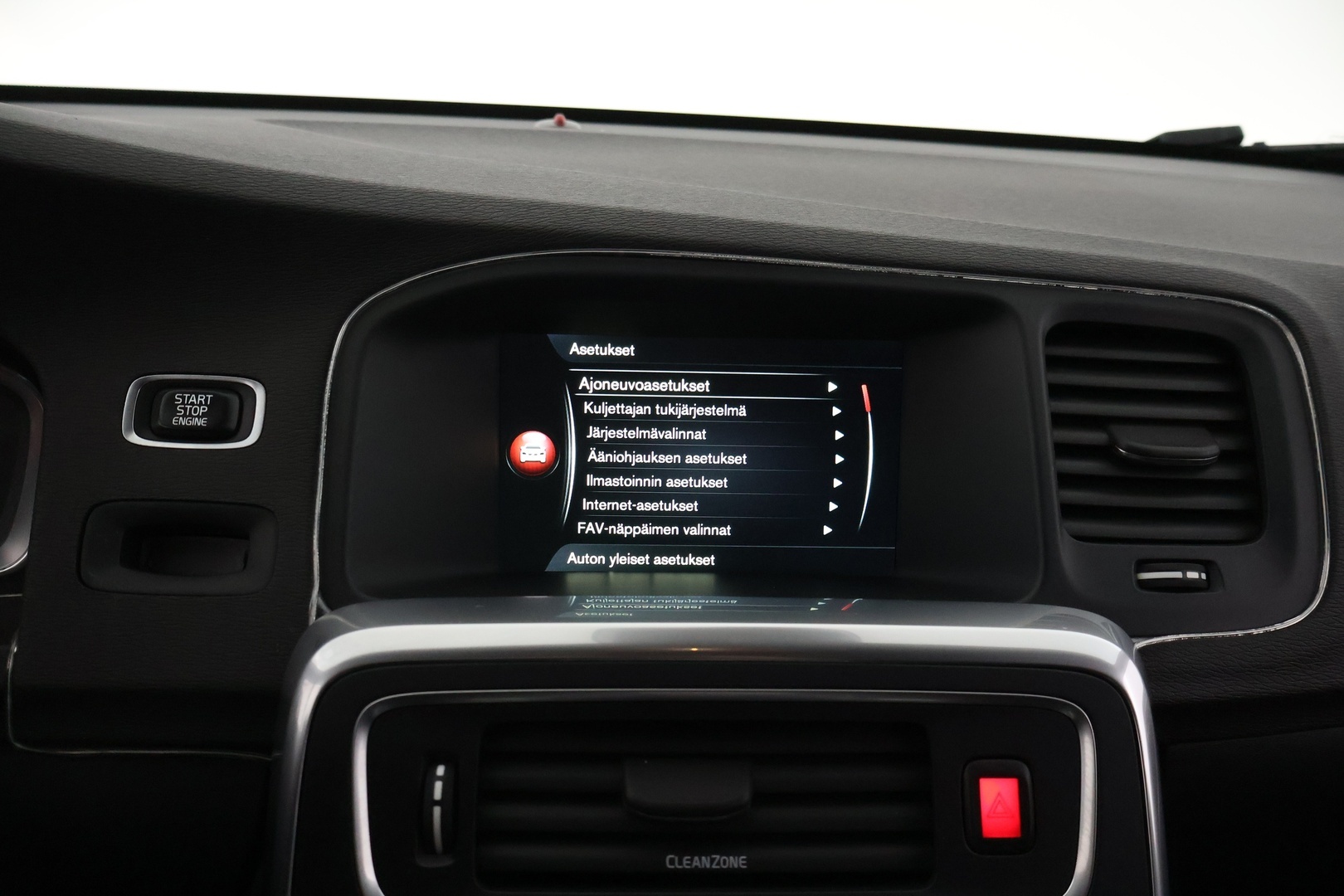 VOLVO S60 Cross Country 2017