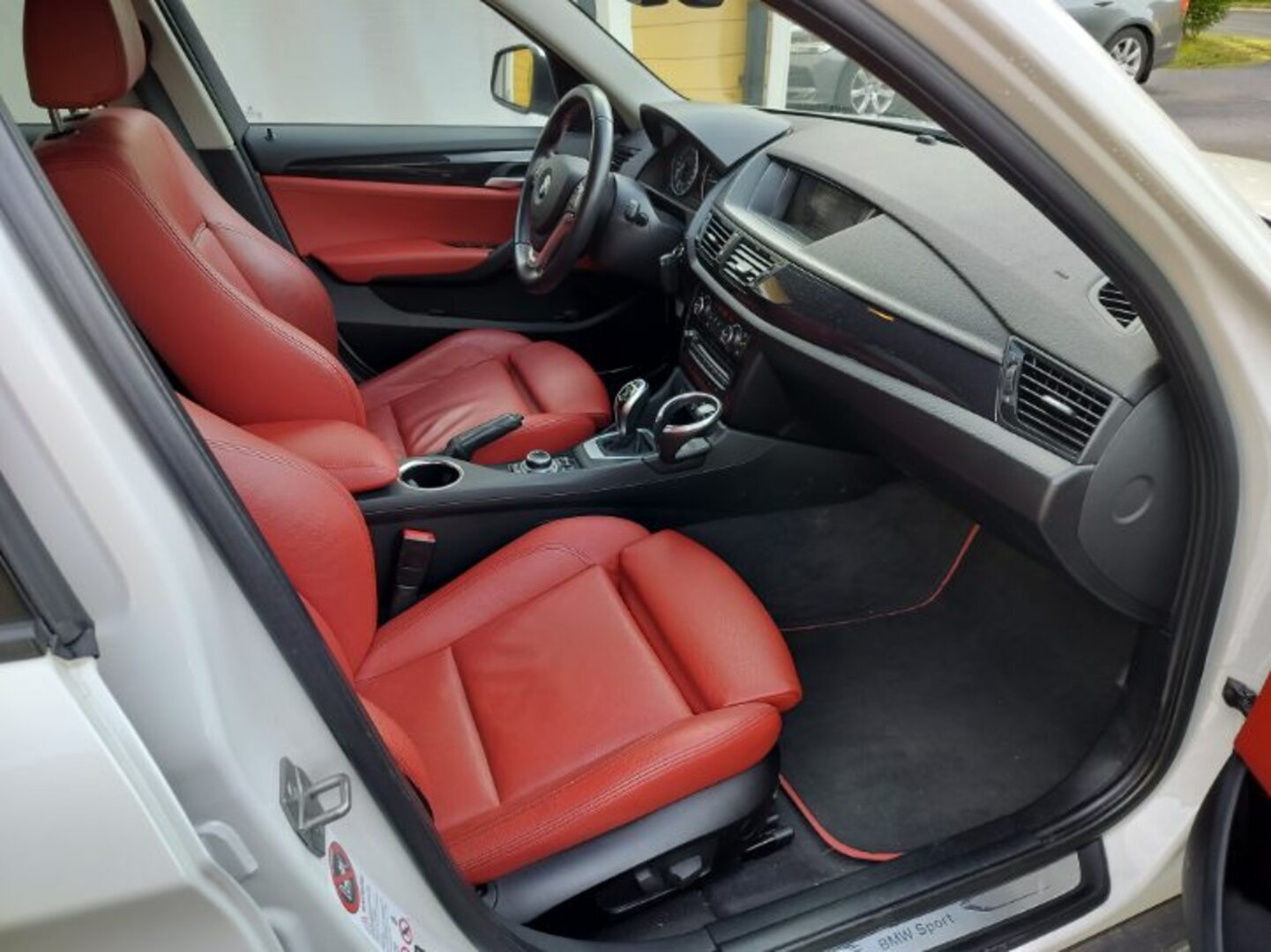 BMW X1 2012