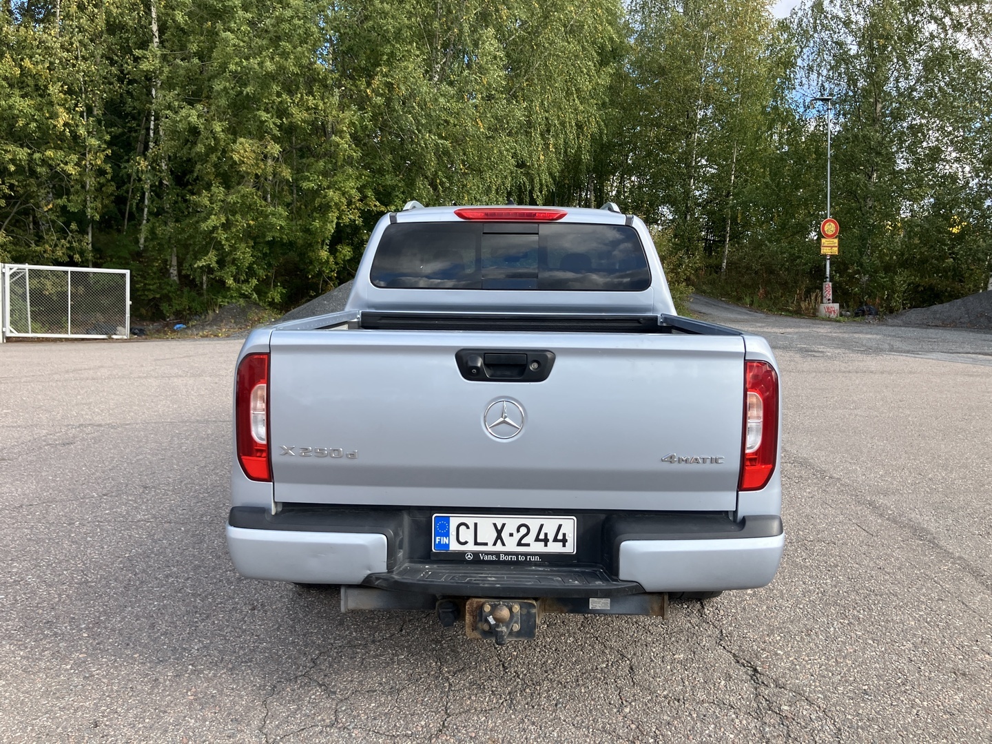 MERCEDES-BENZ X 2019