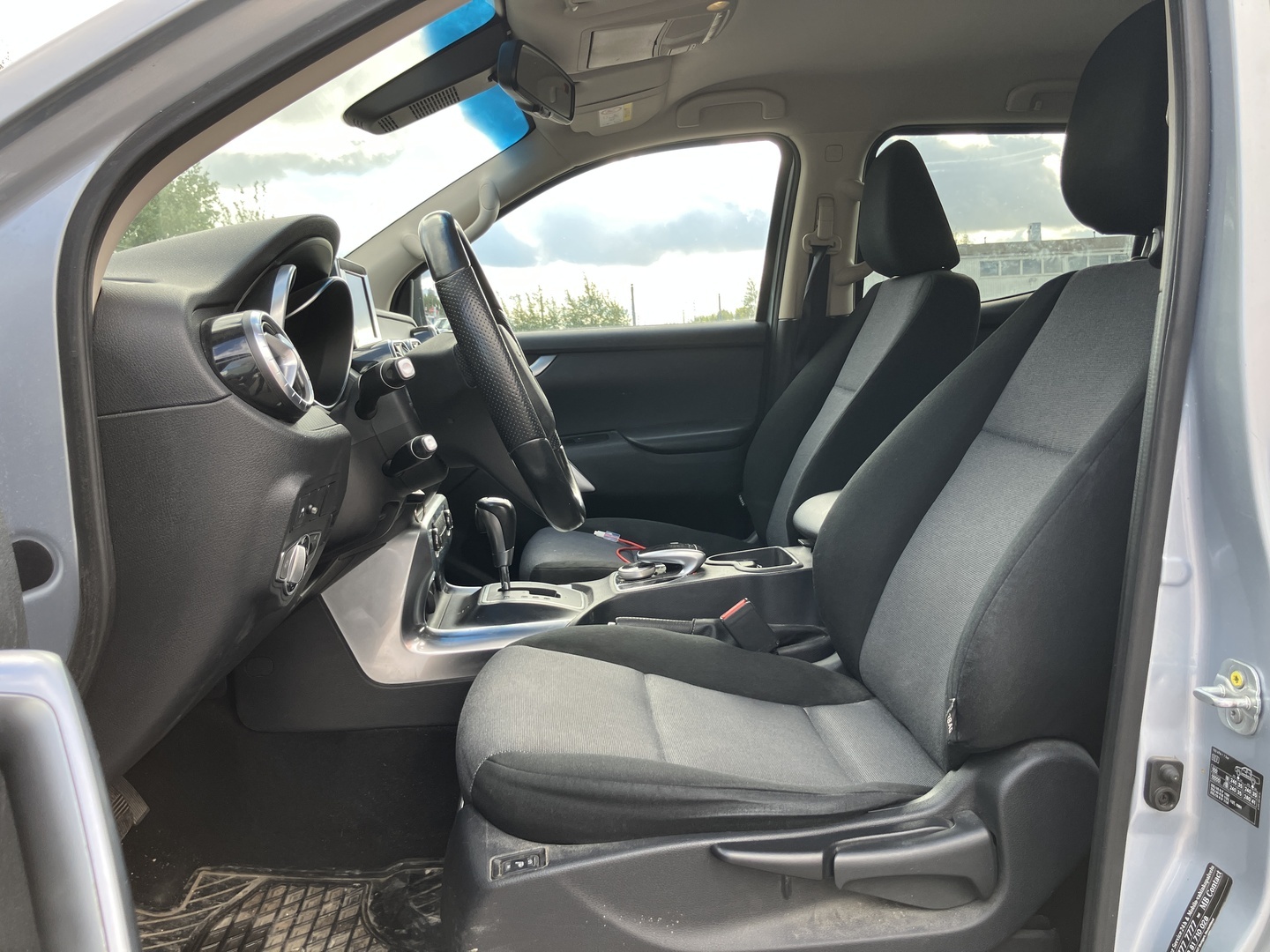 MERCEDES-BENZ X 2019