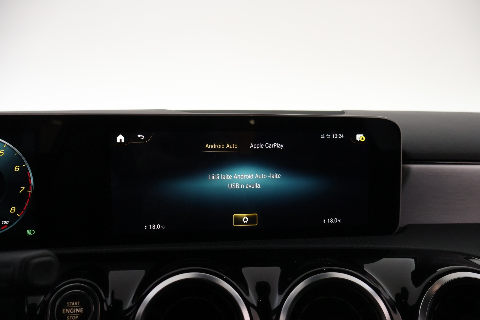 MERCEDES-BENZ A 2019
