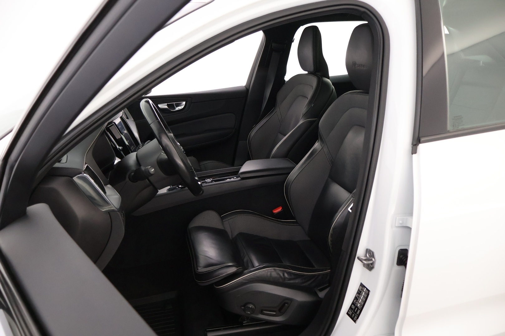 VOLVO XC60 2020
