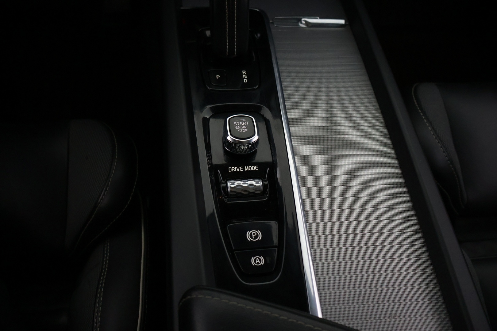 VOLVO XC60 2020