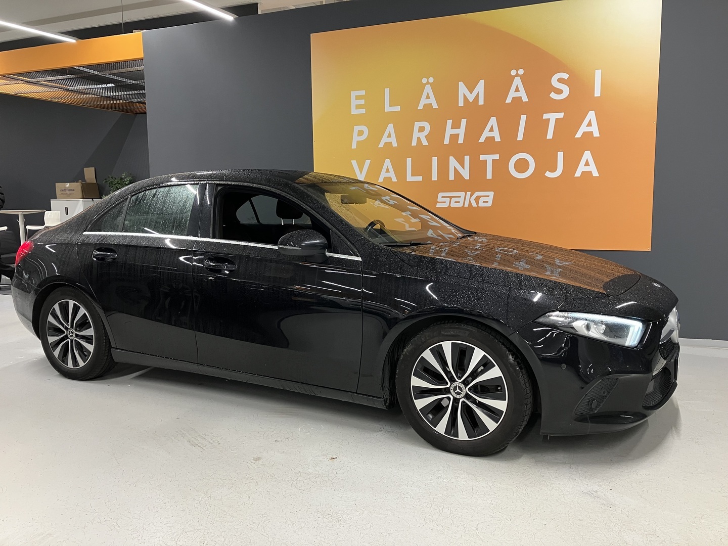 MERCEDES-BENZ A 2021