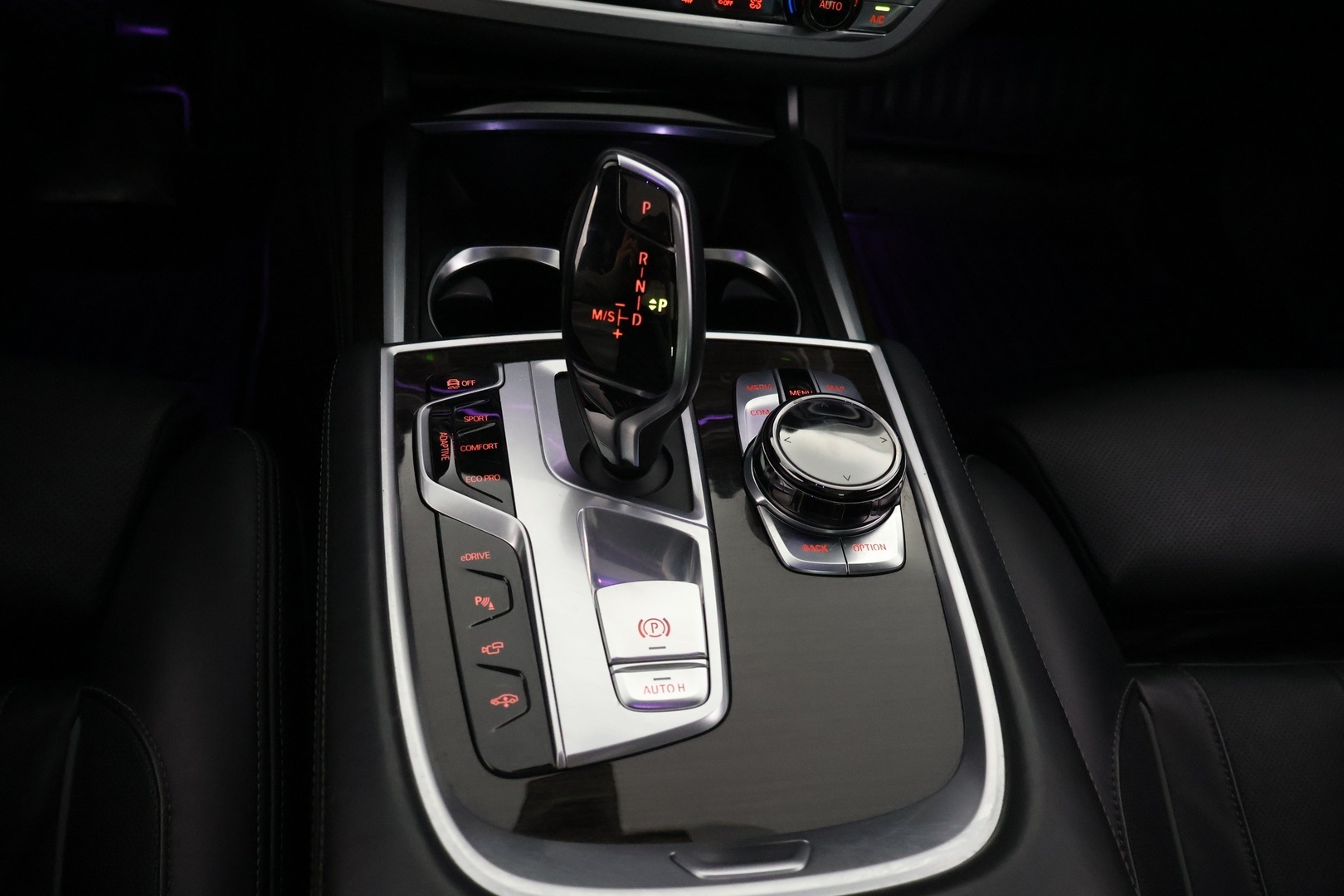 BMW 740 2016