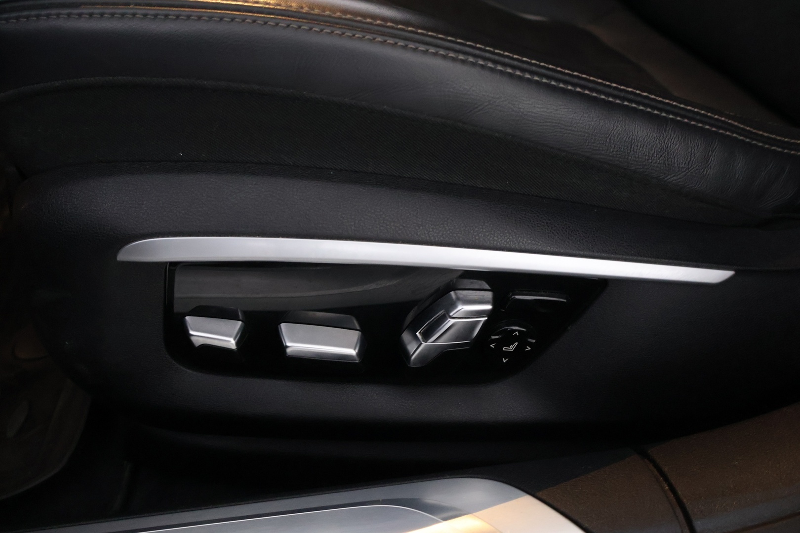 BMW 740 2016