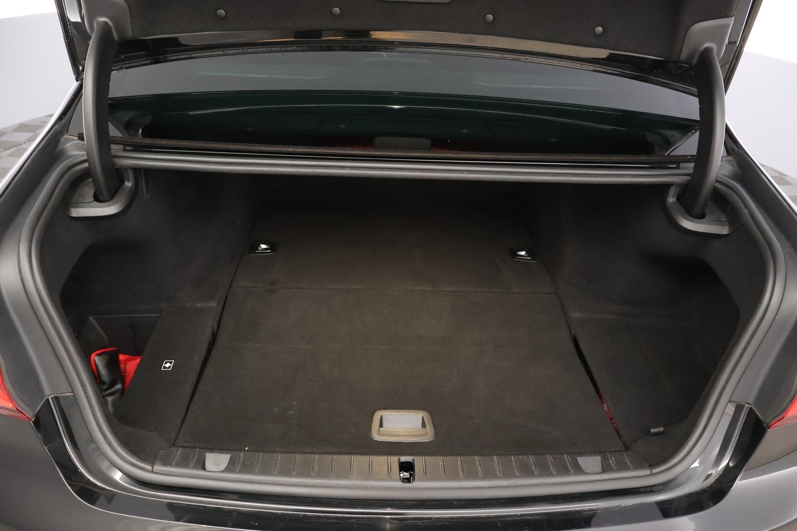 BMW 740 2016