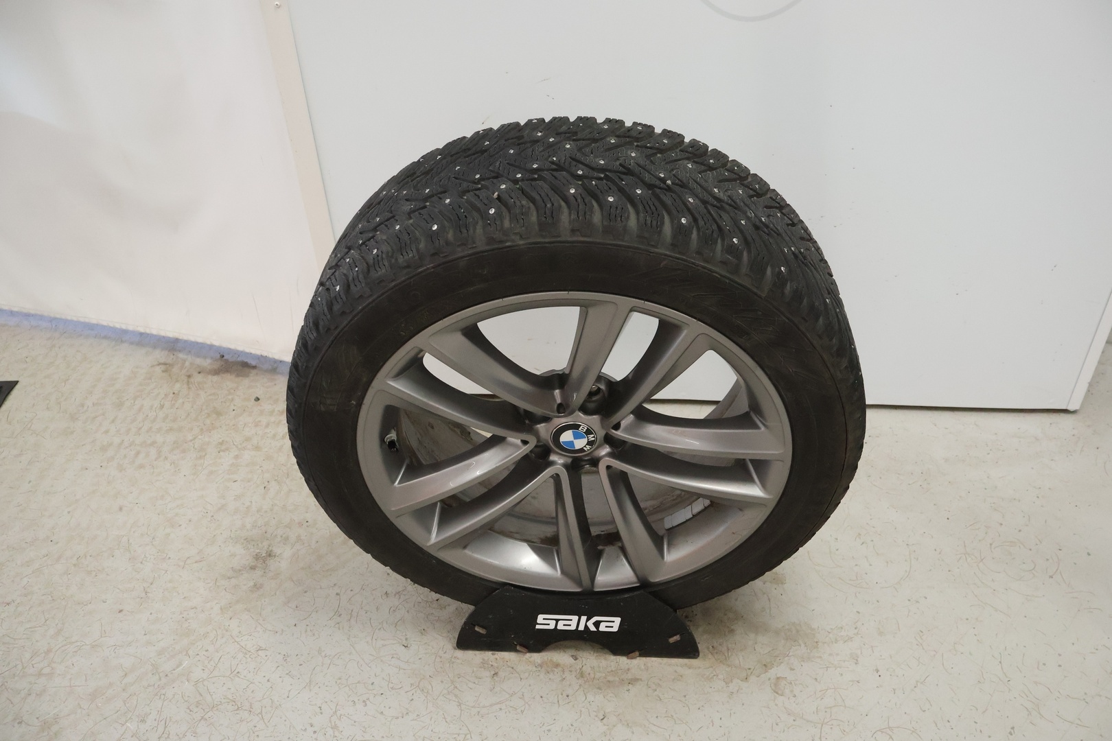 BMW 740 2016