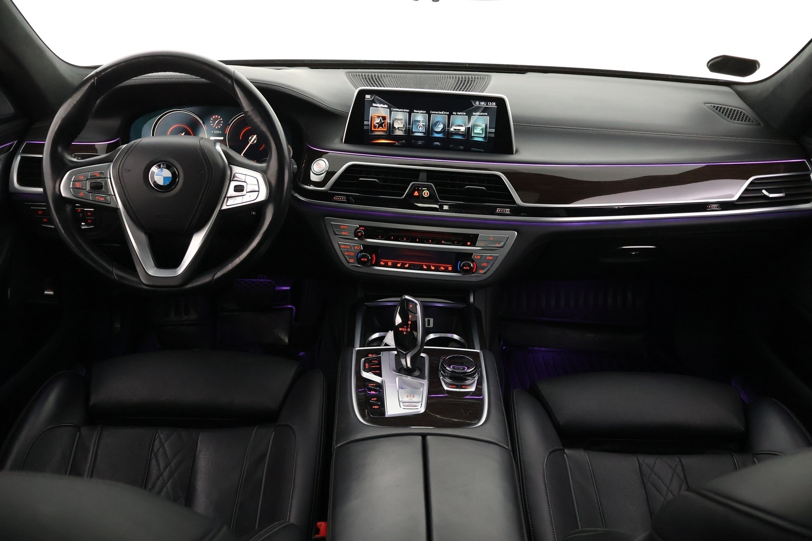 BMW 740 2016