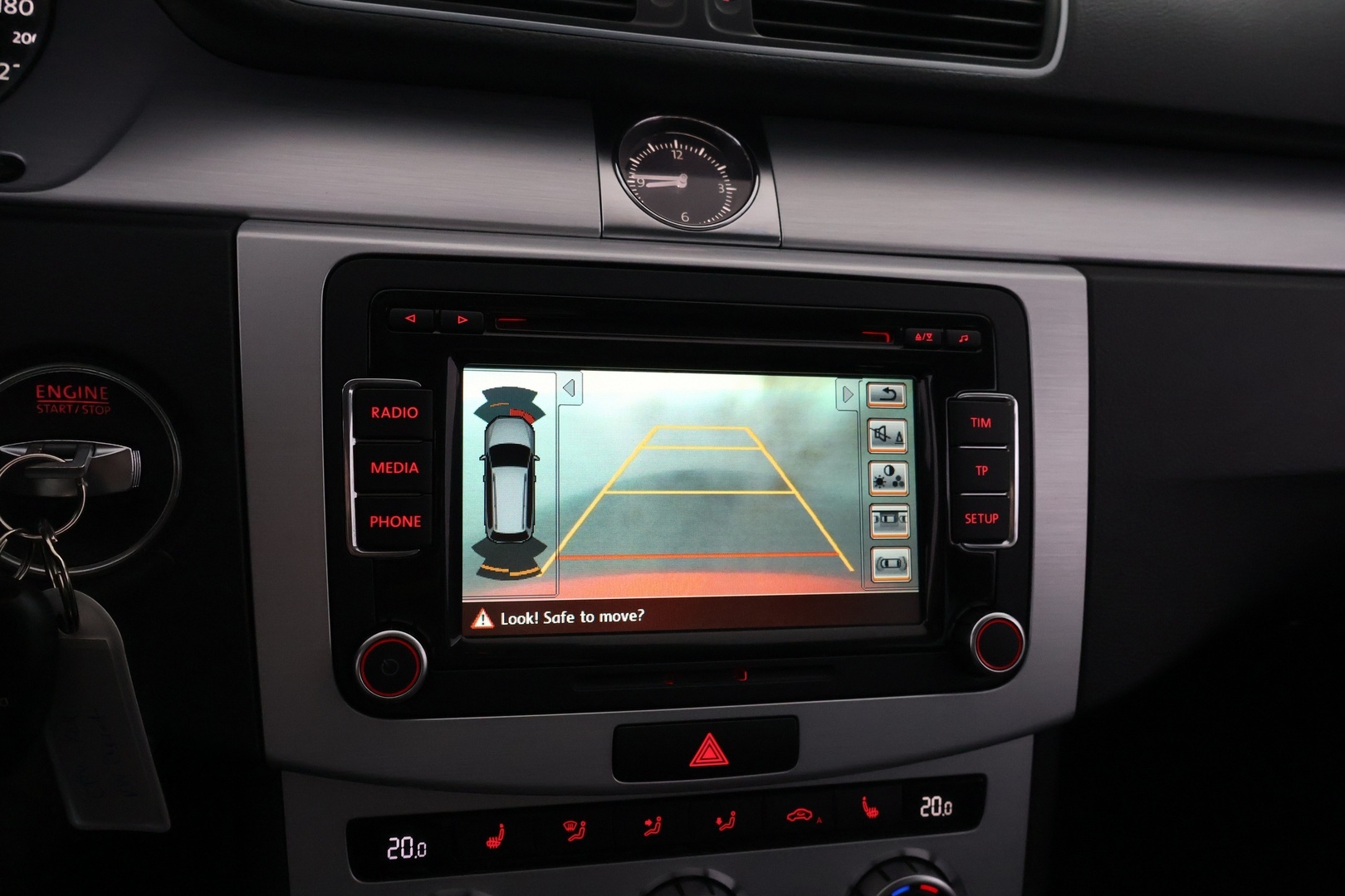 VOLKSWAGEN Passat 2013