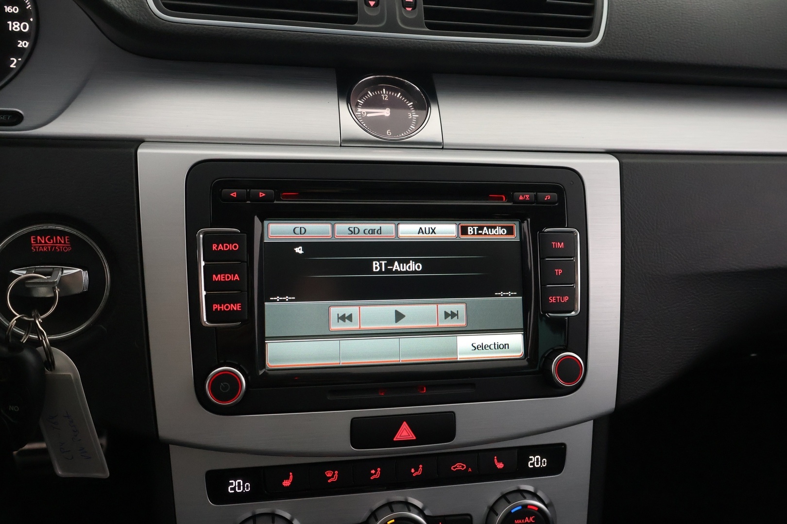 VOLKSWAGEN Passat 2013