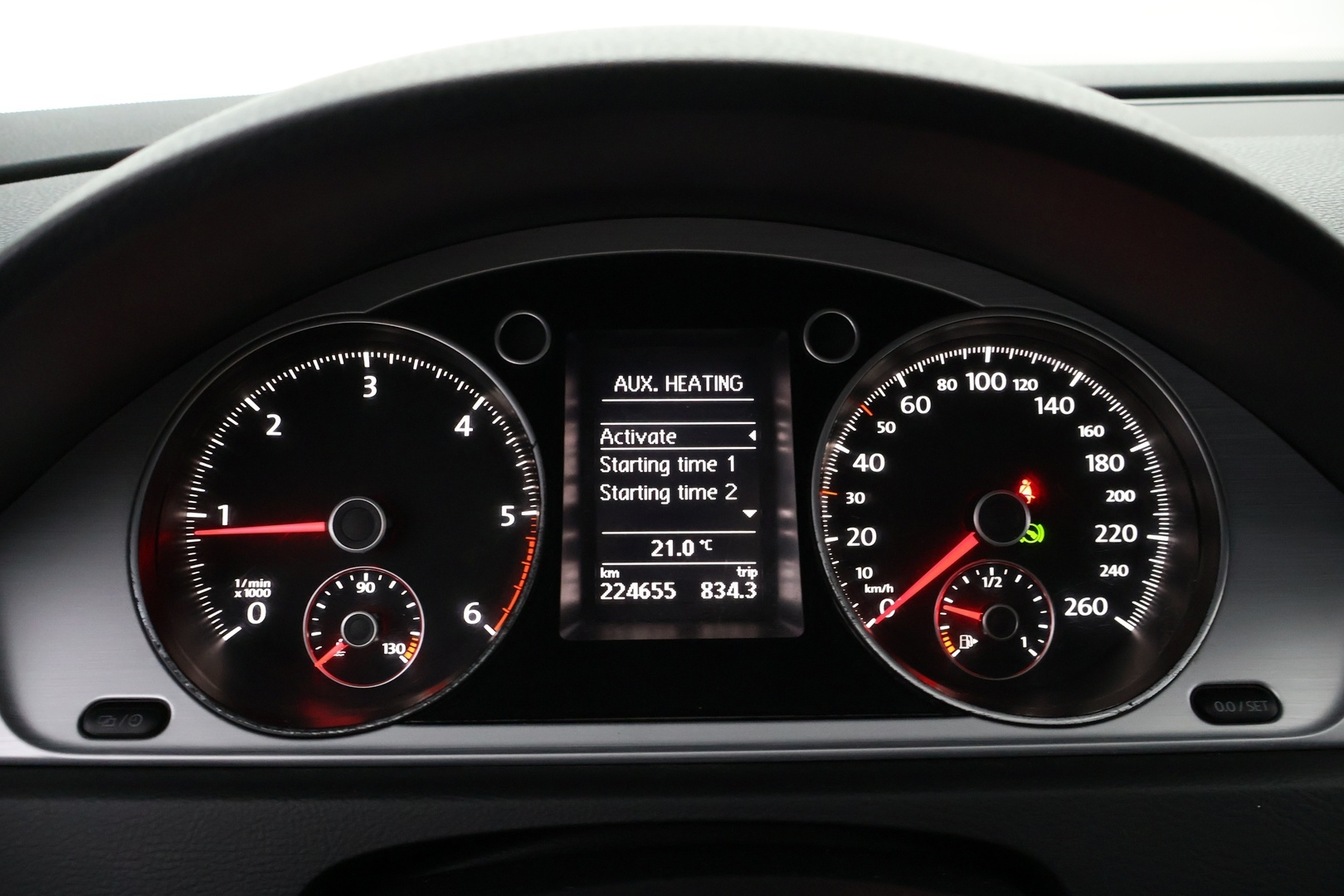 VOLKSWAGEN Passat 2013