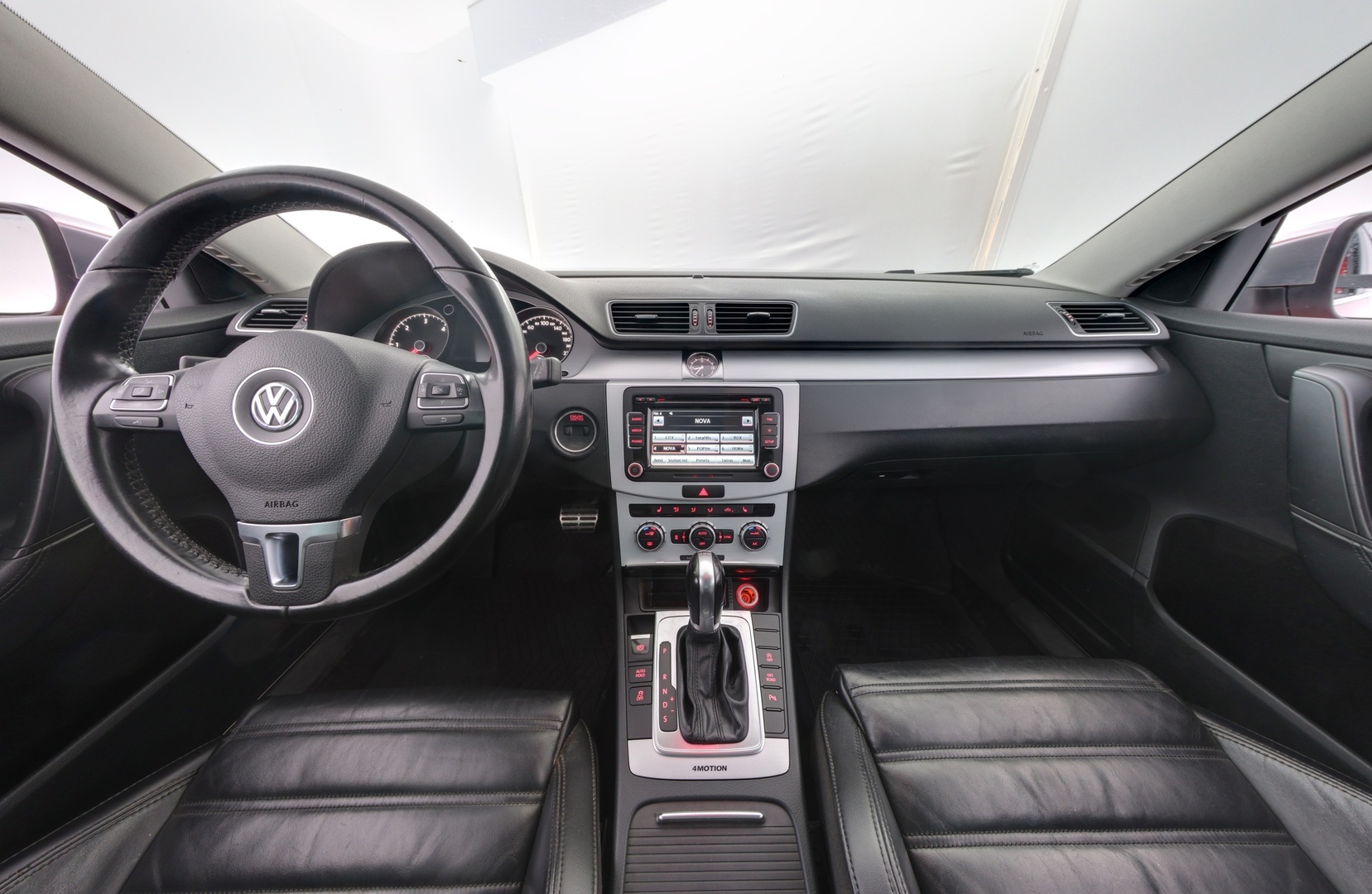 VOLKSWAGEN Passat 2013