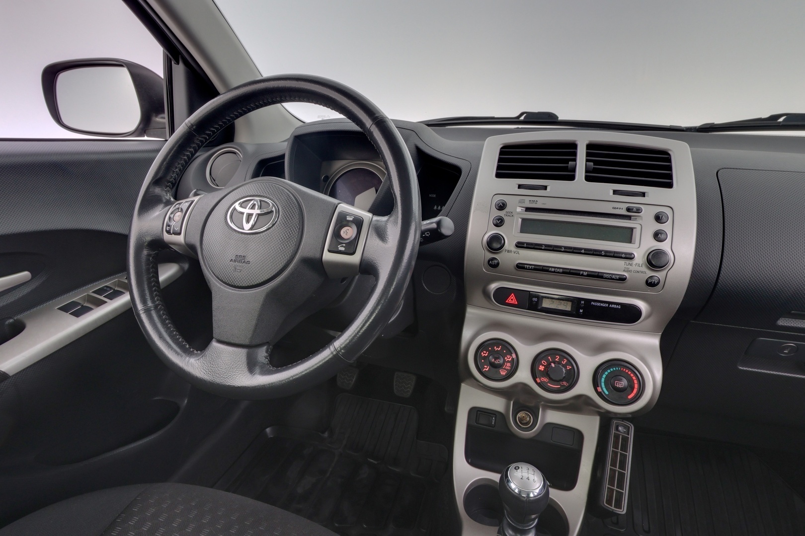 TOYOTA Urban Cruiser 2009