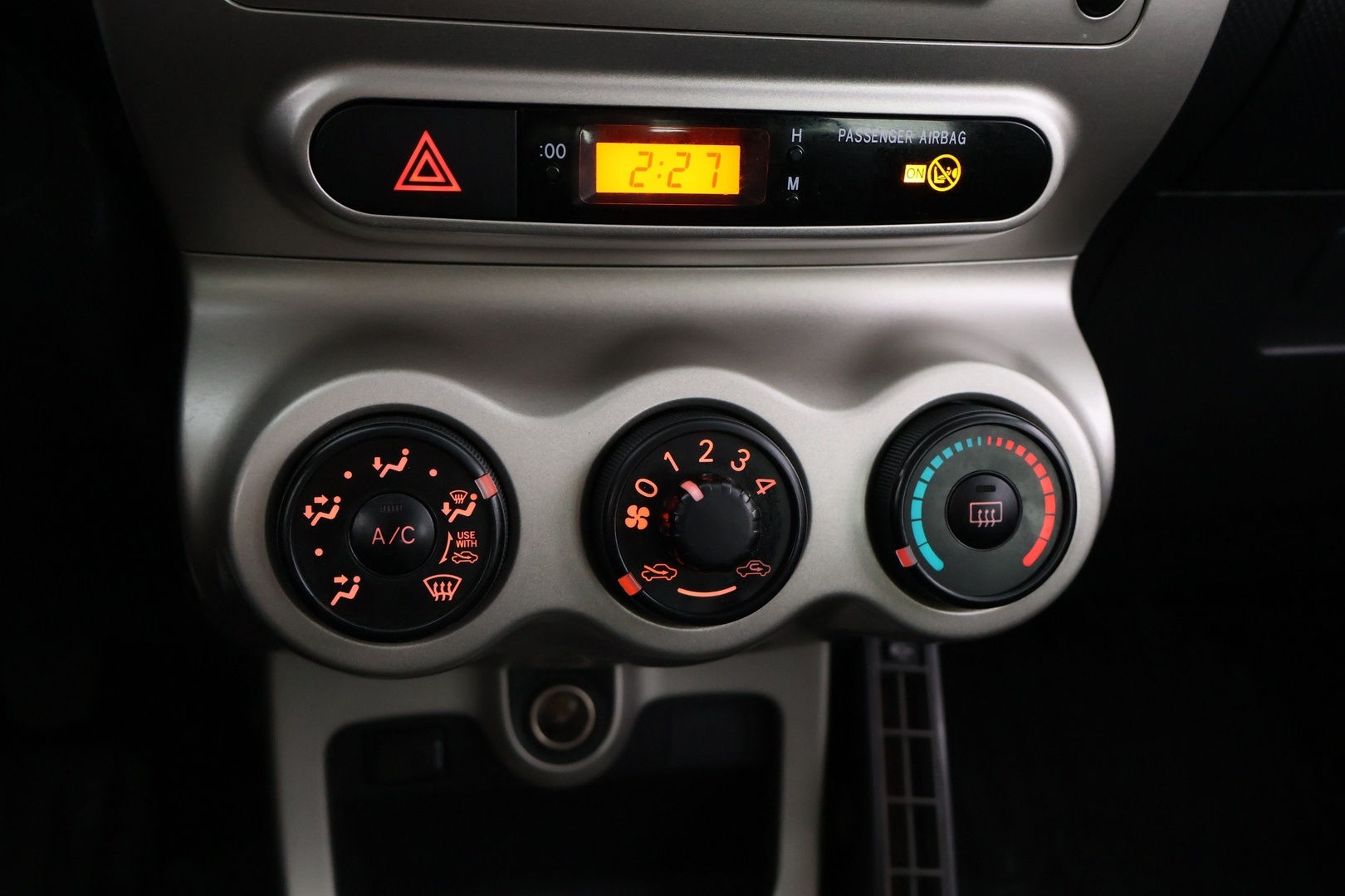 TOYOTA Urban Cruiser 2009