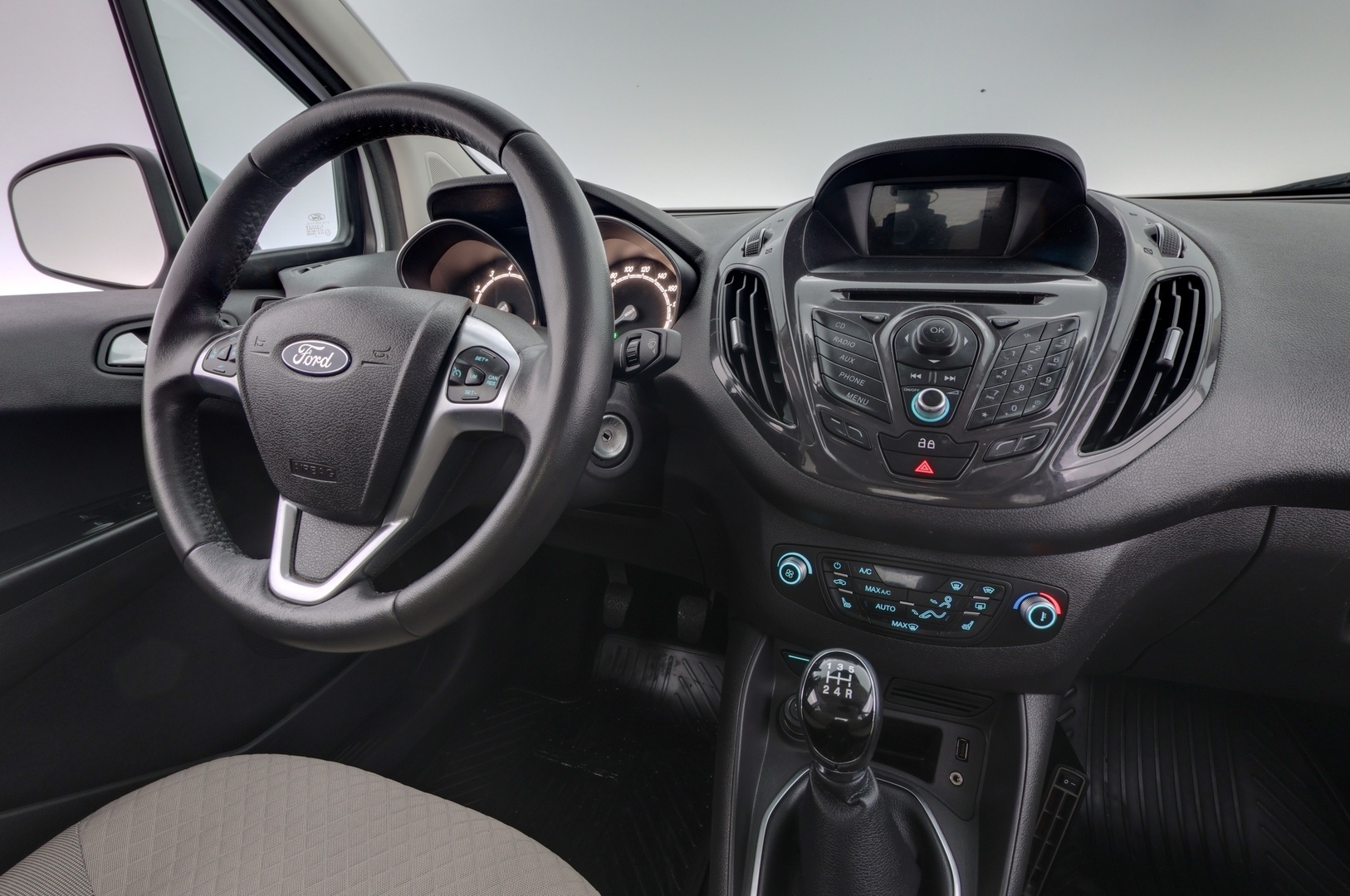 FORD Tourneo Courier 2014