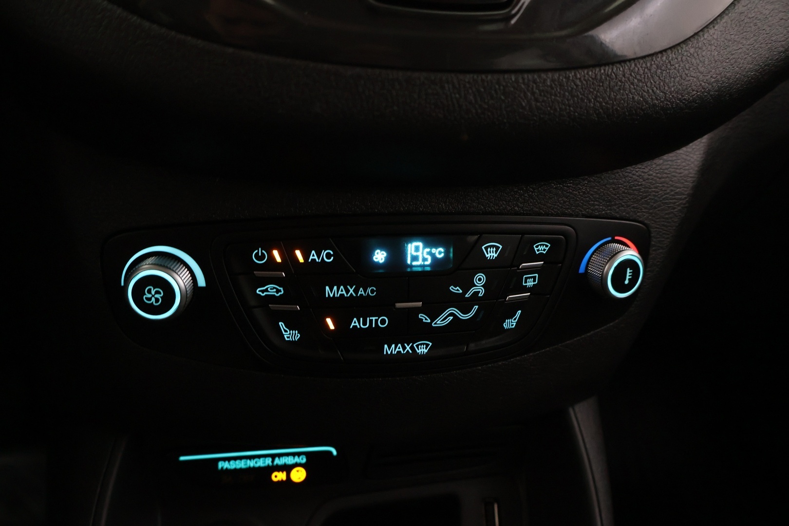 FORD Tourneo Courier 2014