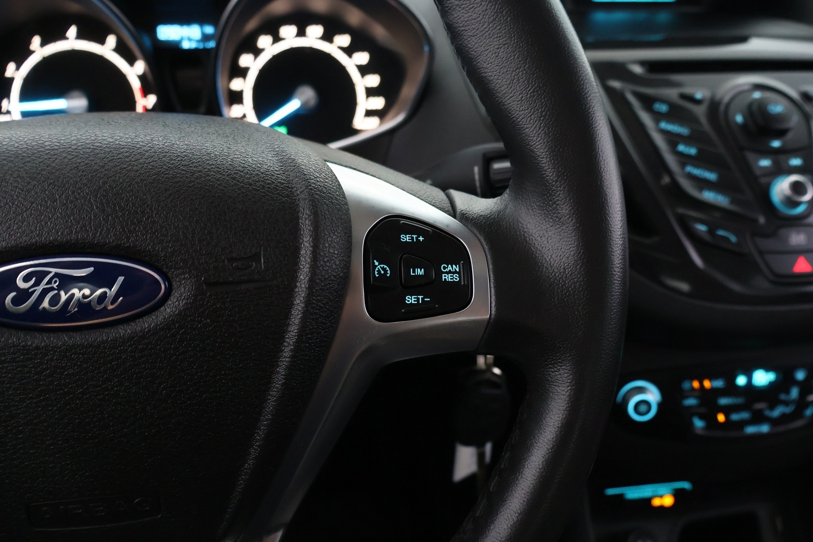 FORD Tourneo Courier 2014