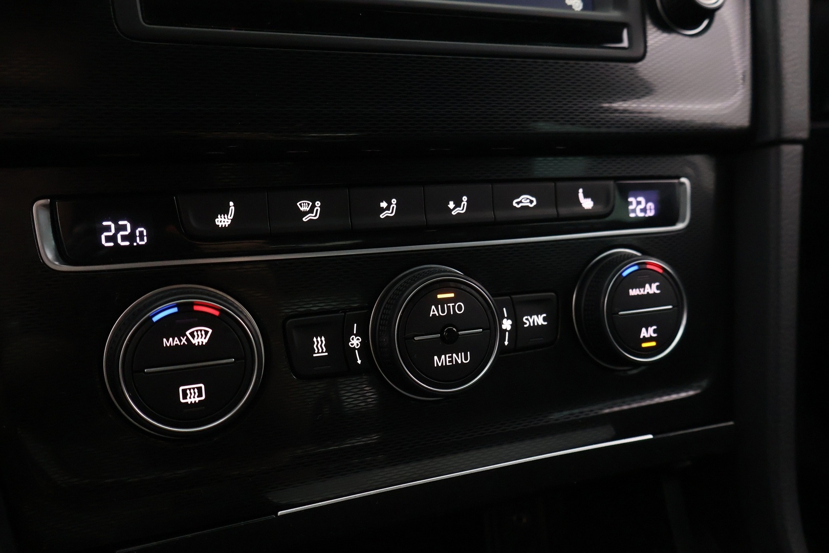 VOLKSWAGEN Golf 2015