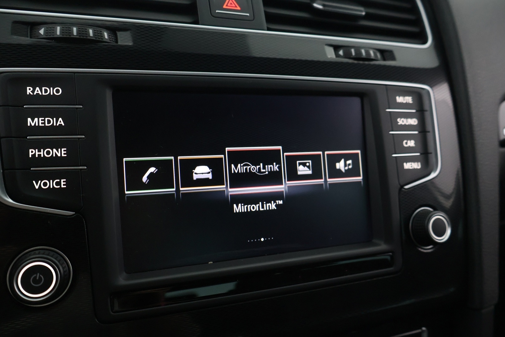 VOLKSWAGEN Golf 2015