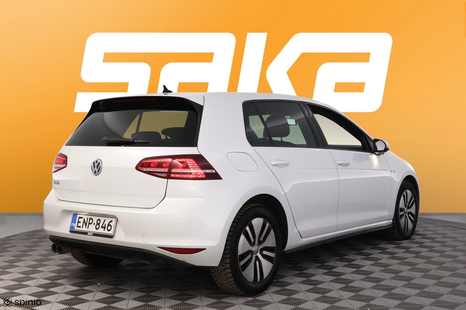 VOLKSWAGEN Golf 2015