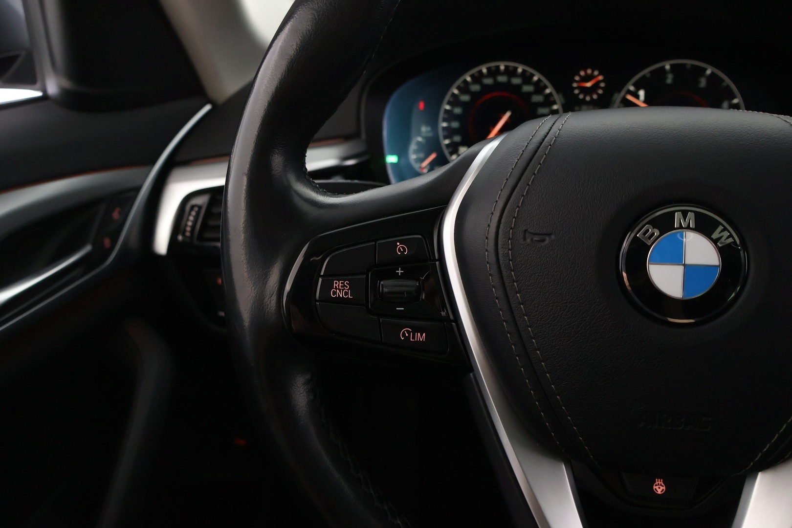 BMW 520 2019