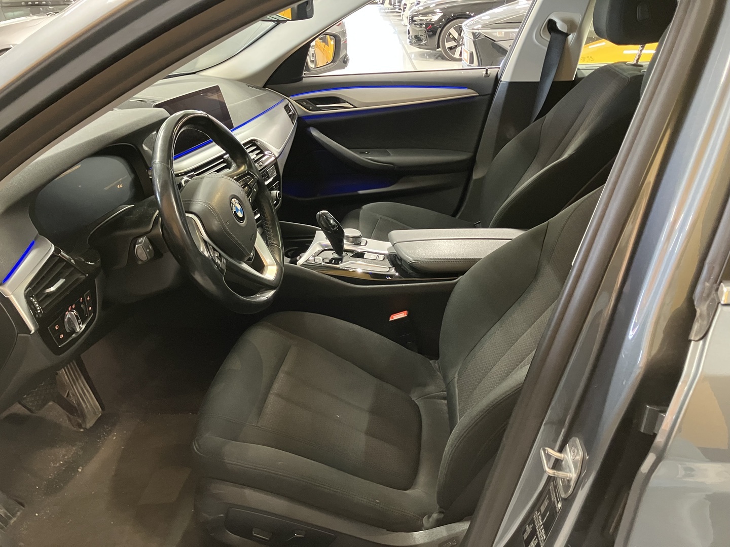 BMW 520 2019