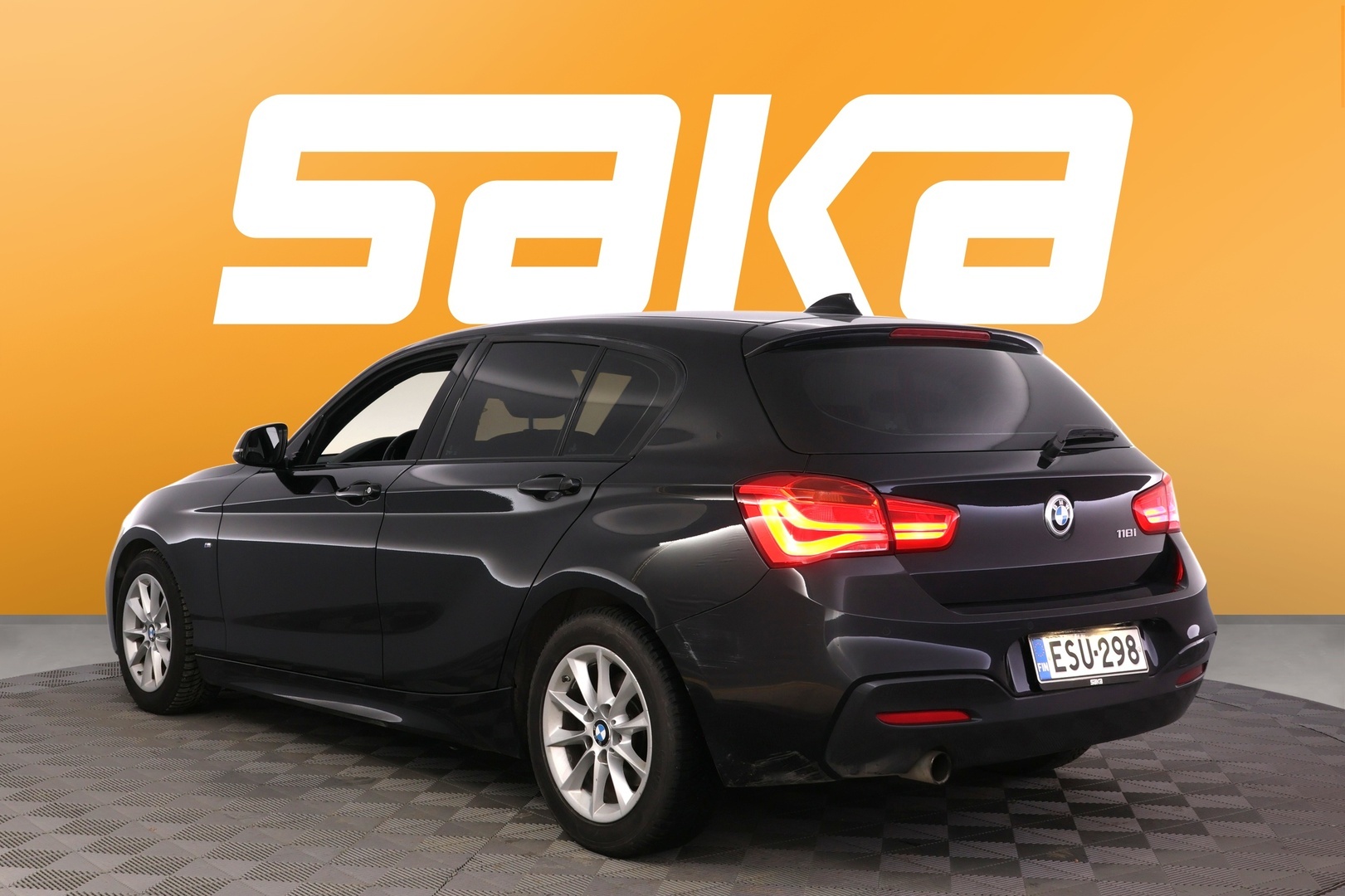 BMW 118 2018