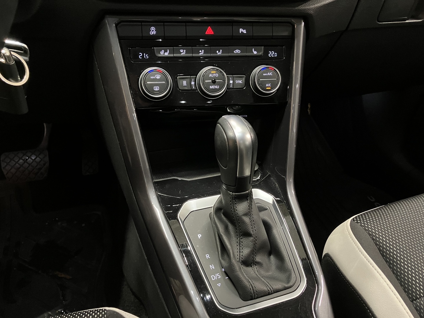 VOLKSWAGEN T-Roc 2021