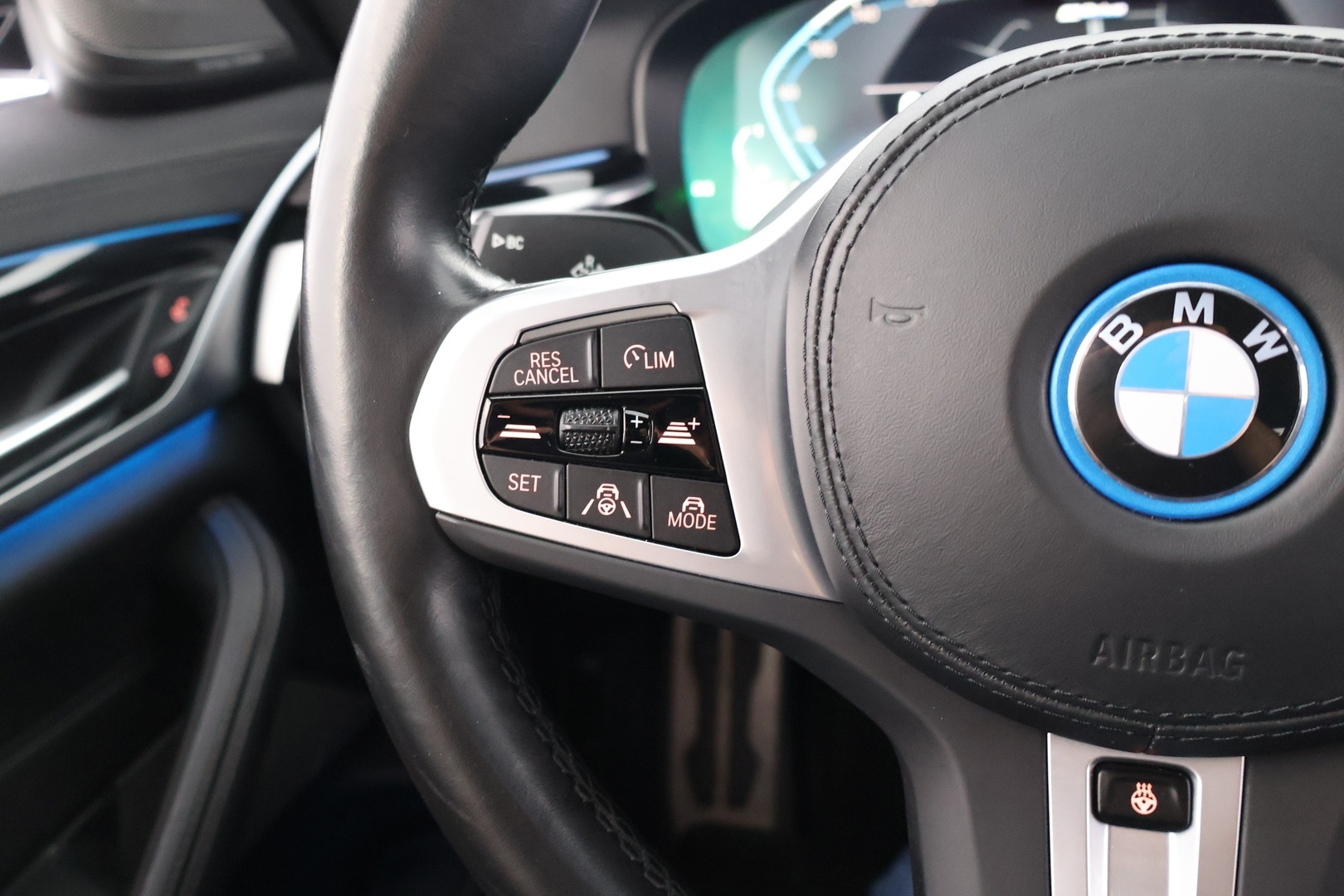 BMW 545 2022