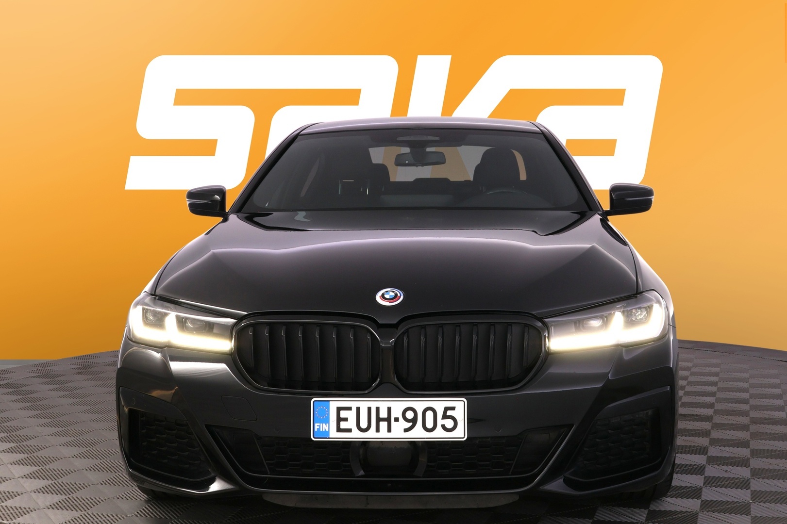 BMW 545 2022