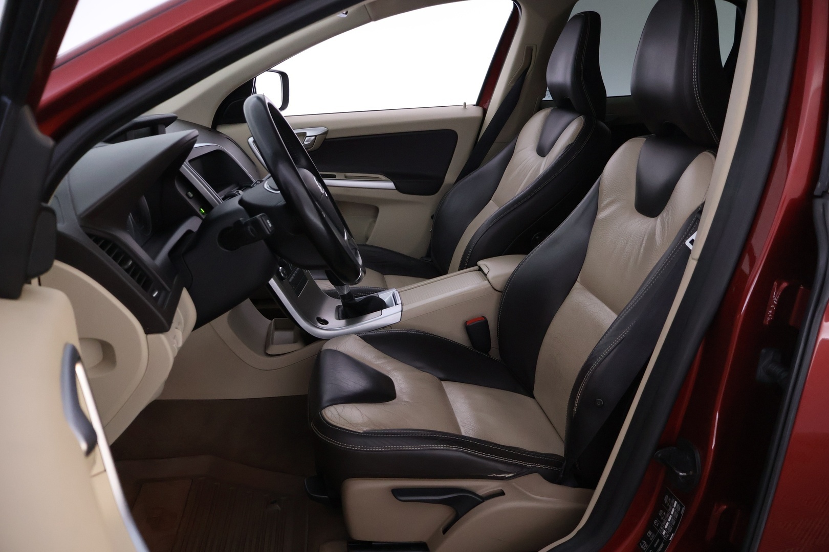 VOLVO XC60 2011