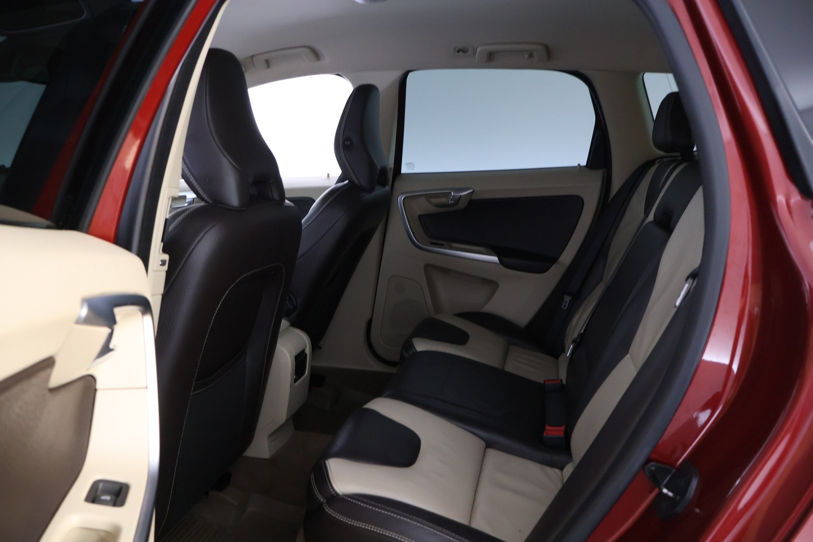 VOLVO XC60 2011