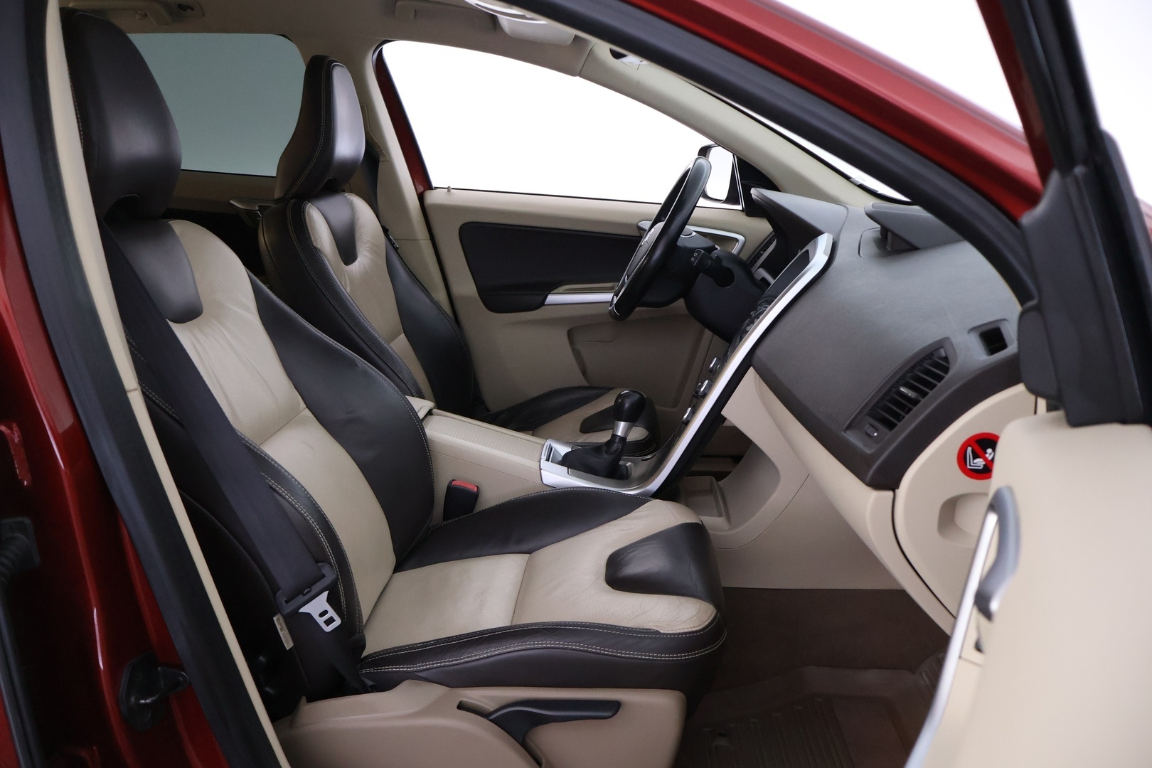 VOLVO XC60 2011