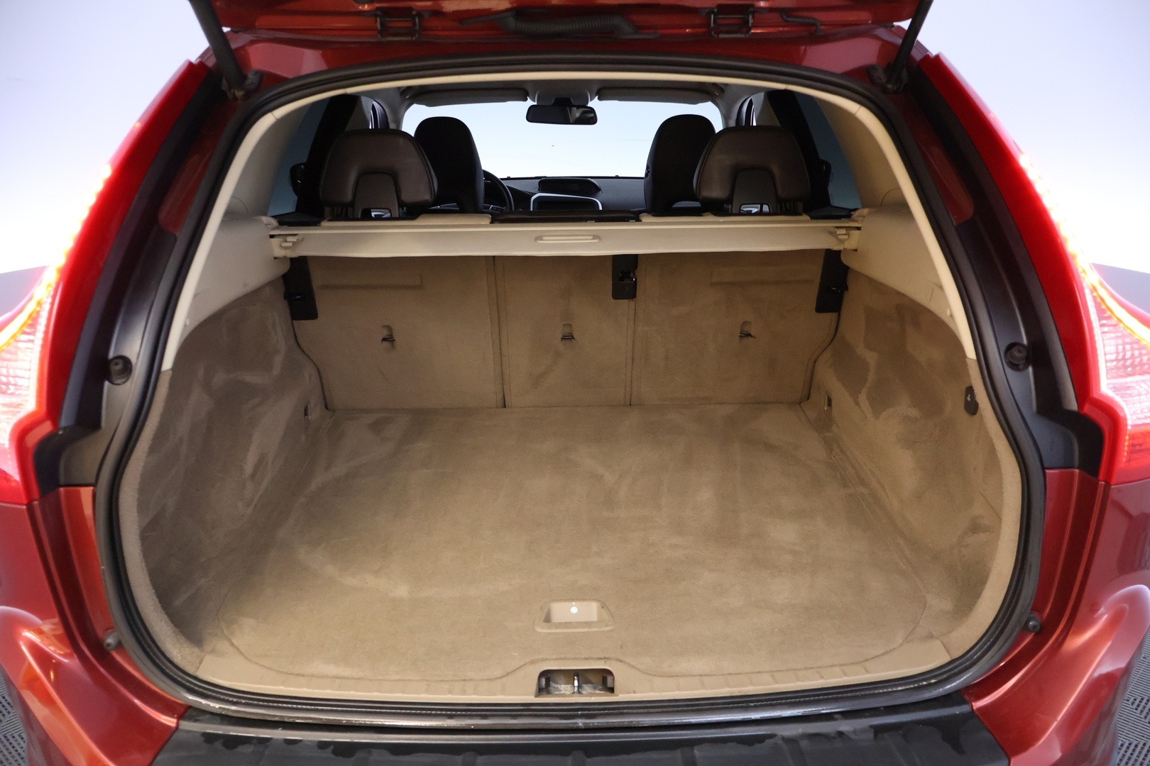 VOLVO XC60 2011