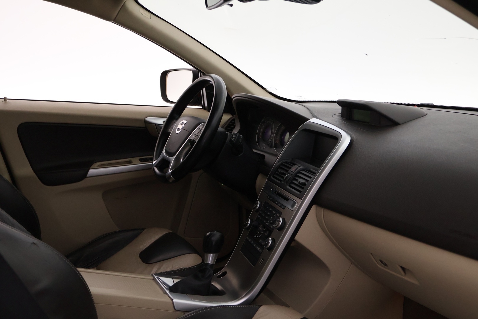VOLVO XC60 2011